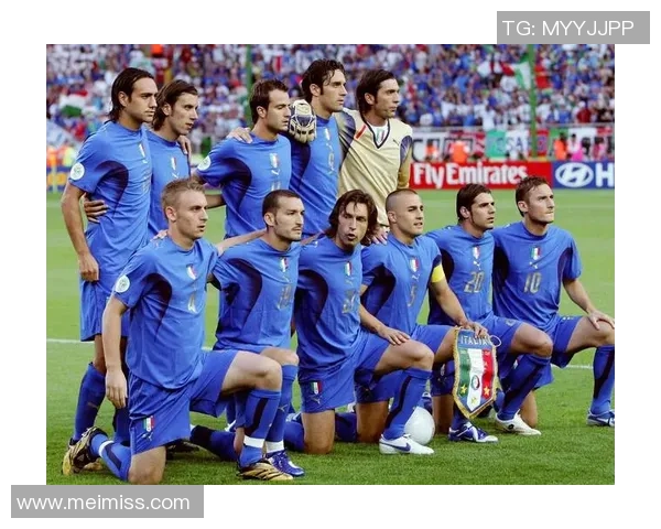 足球场上的6号传奇球员们与他们的光辉岁月