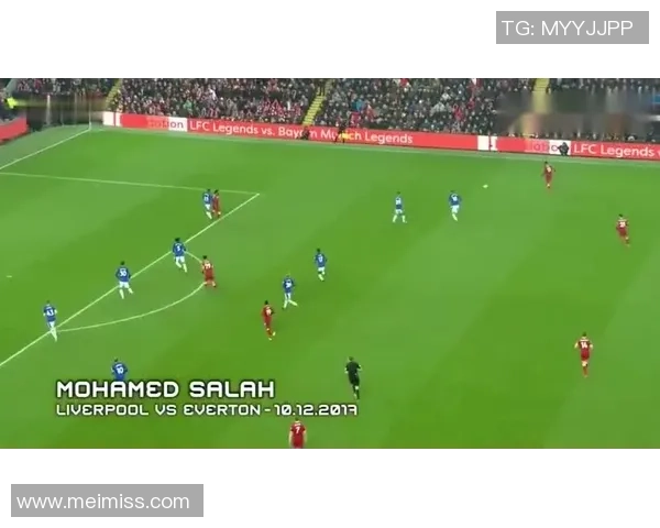 《传奇足球球星重返绿茵场 与宿敌展开世纪对决终结传奇篇章》