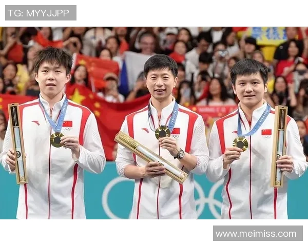 金牌足球明星的成长轨迹与赛场荣耀背后的人生故事